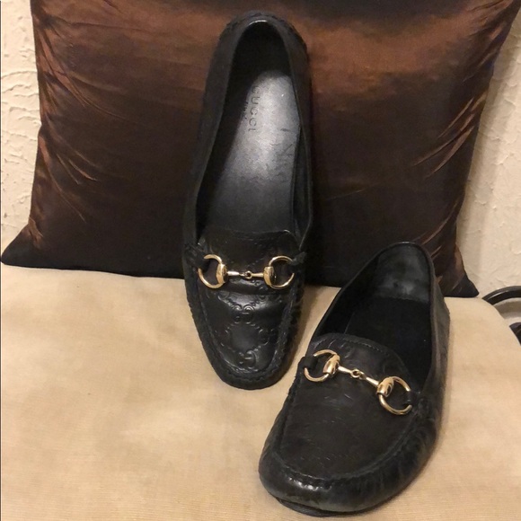 Authentic Gucci Black Loafers with metal hardware 36 - Picture 9 of 9